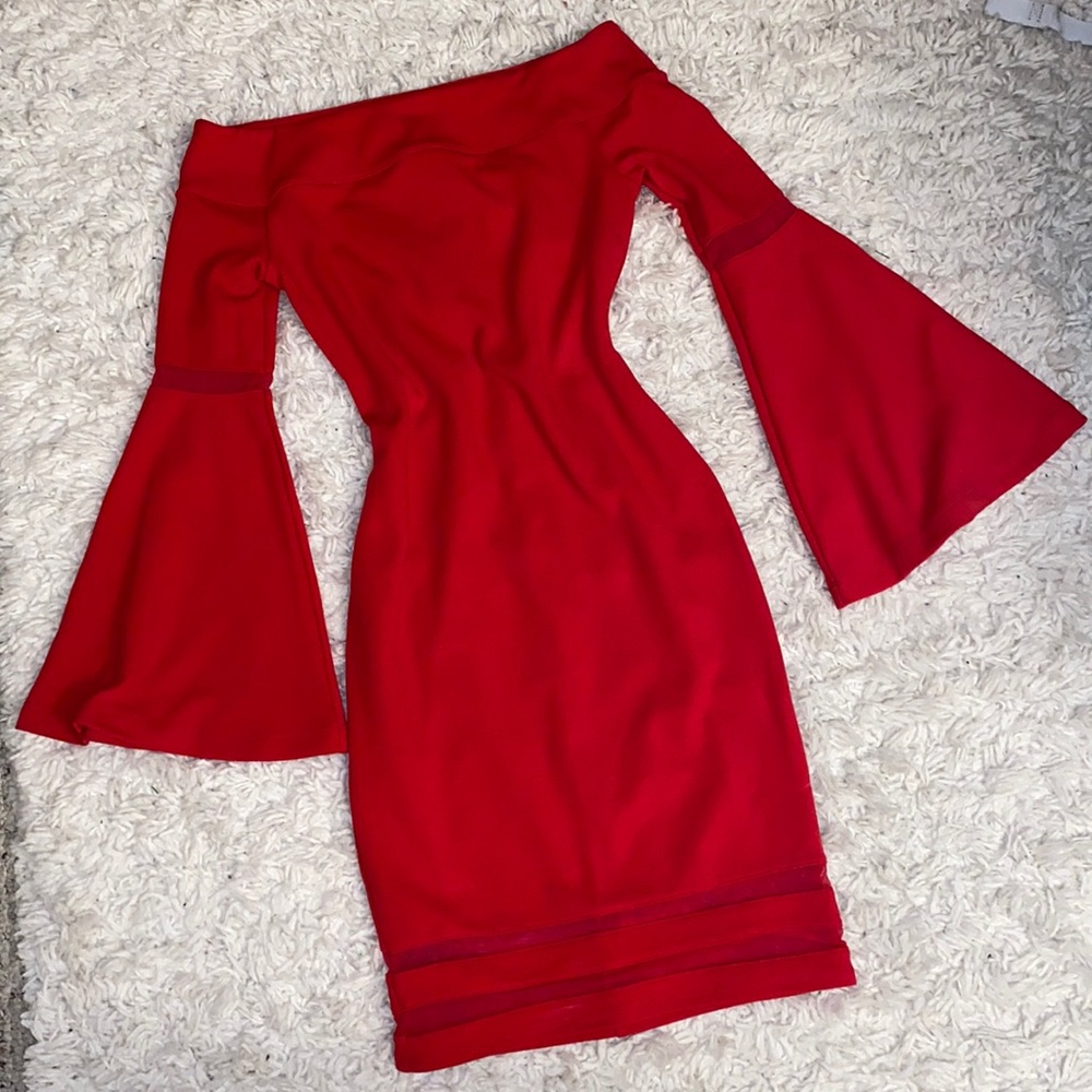 Red Off the Shoulder Cocktail Dress size S